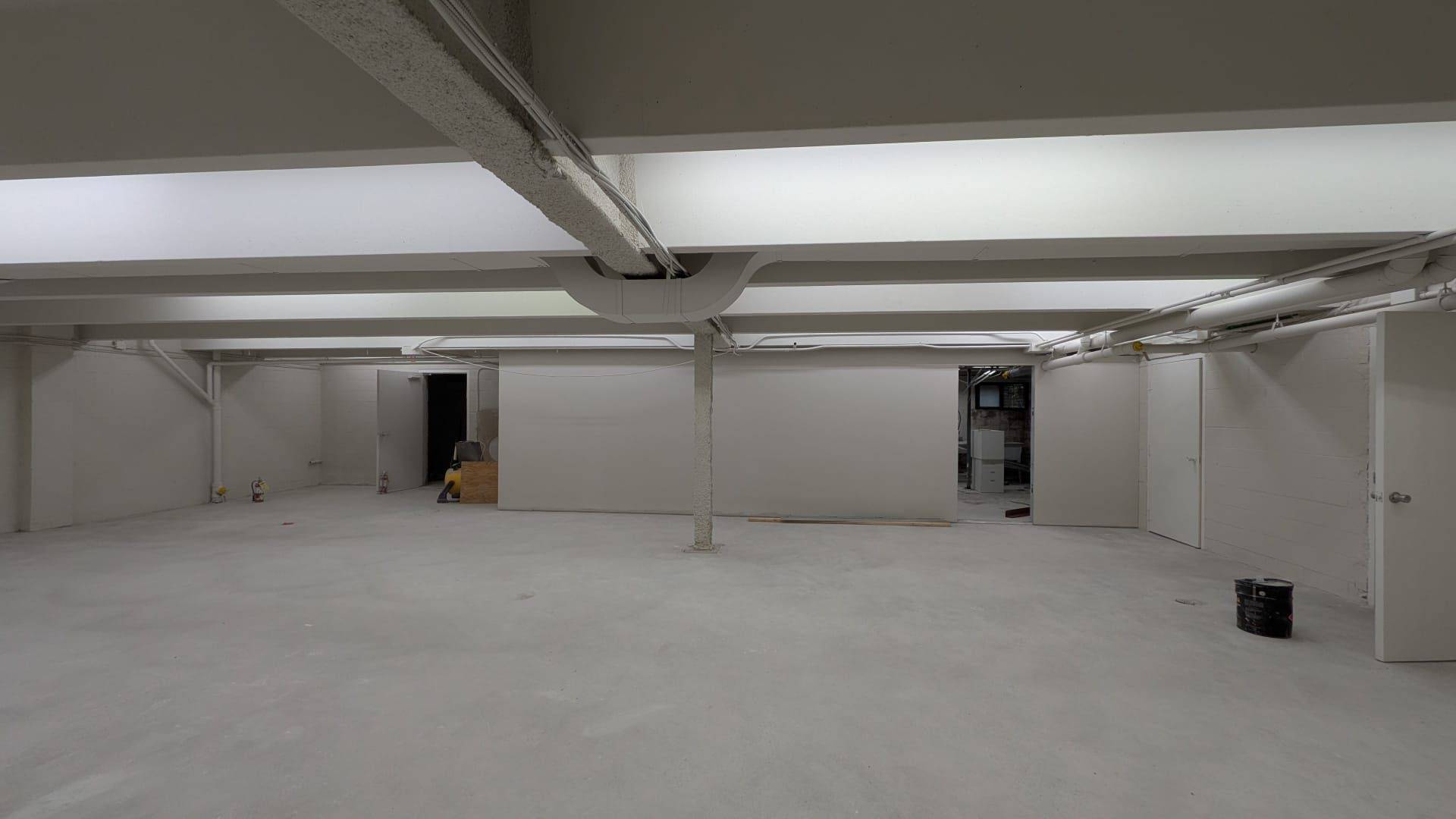 Richmond Hill, ON L4C 3E4,10794 Yonge ST #Lower