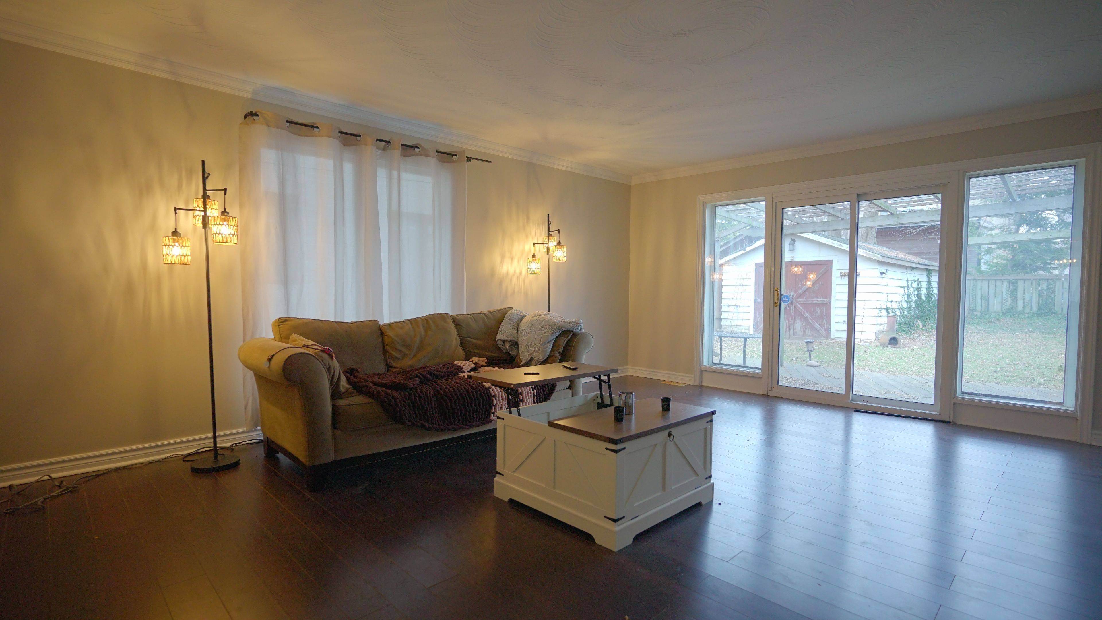 Toronto W01, ON M6S 1A3,60 The Queensway N/A