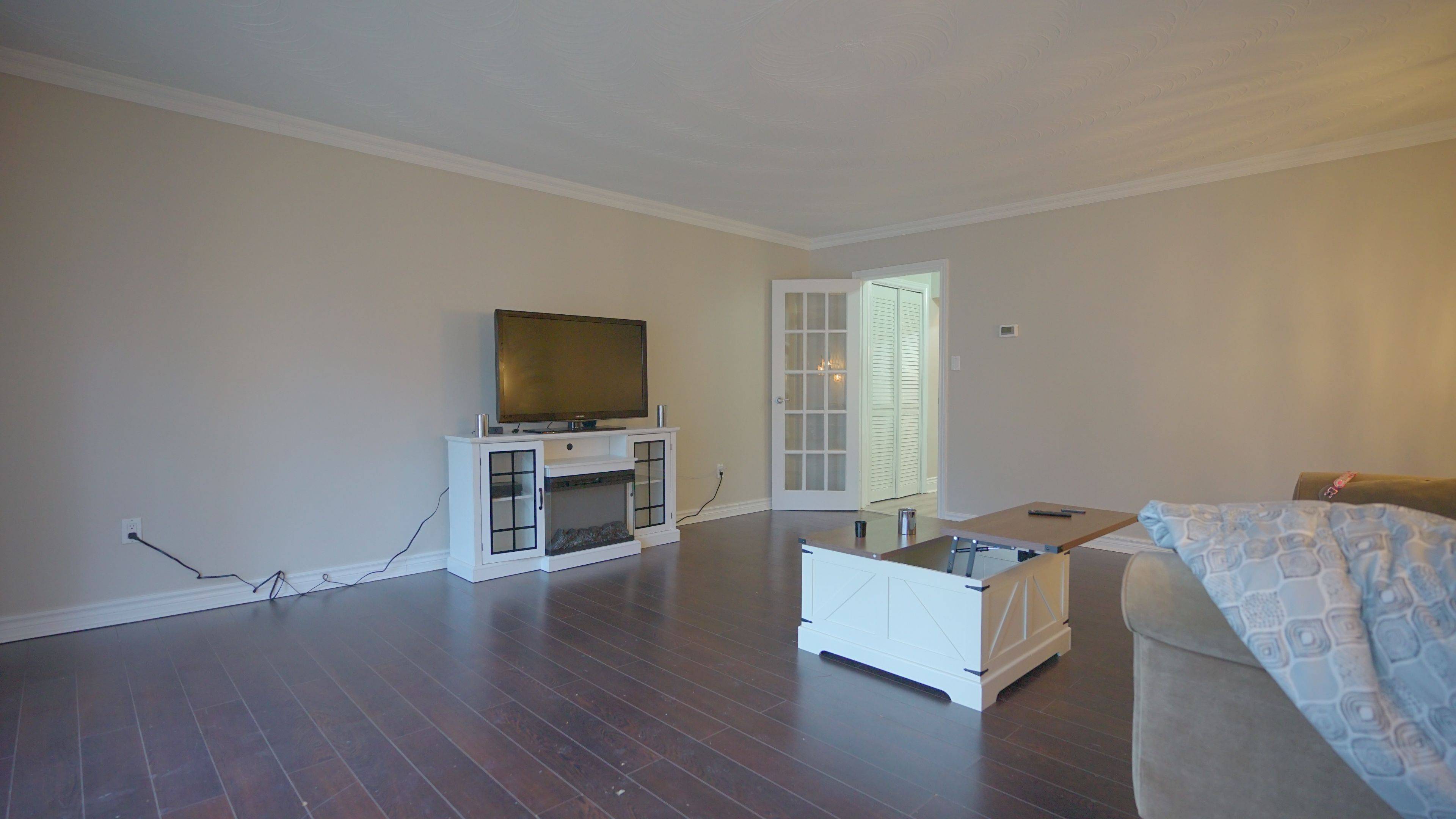 Toronto W01, ON M6S 1A3,60 The Queensway N/A