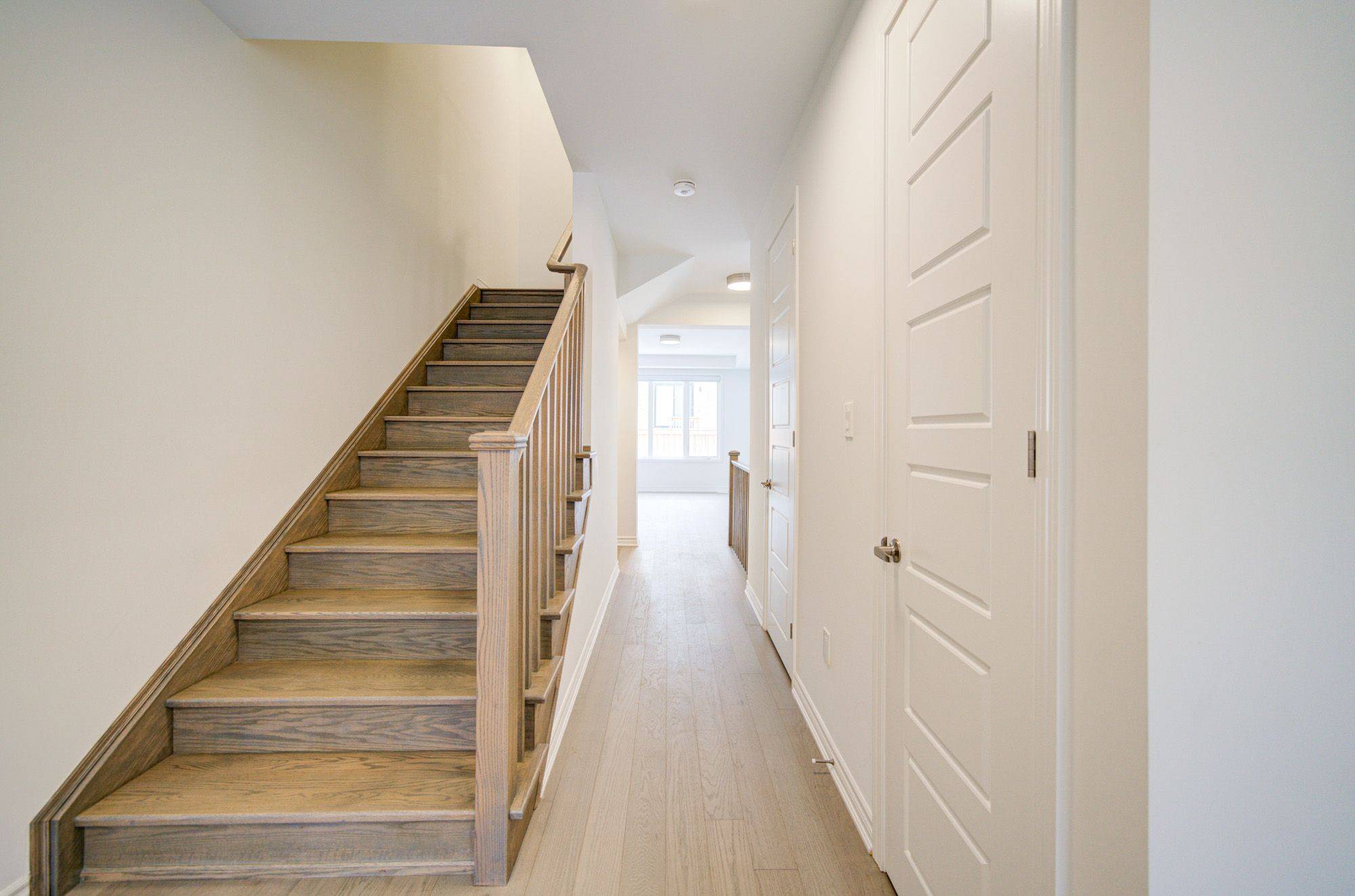 Oakville, ON L6H 7Y5,3028 Langdon RD