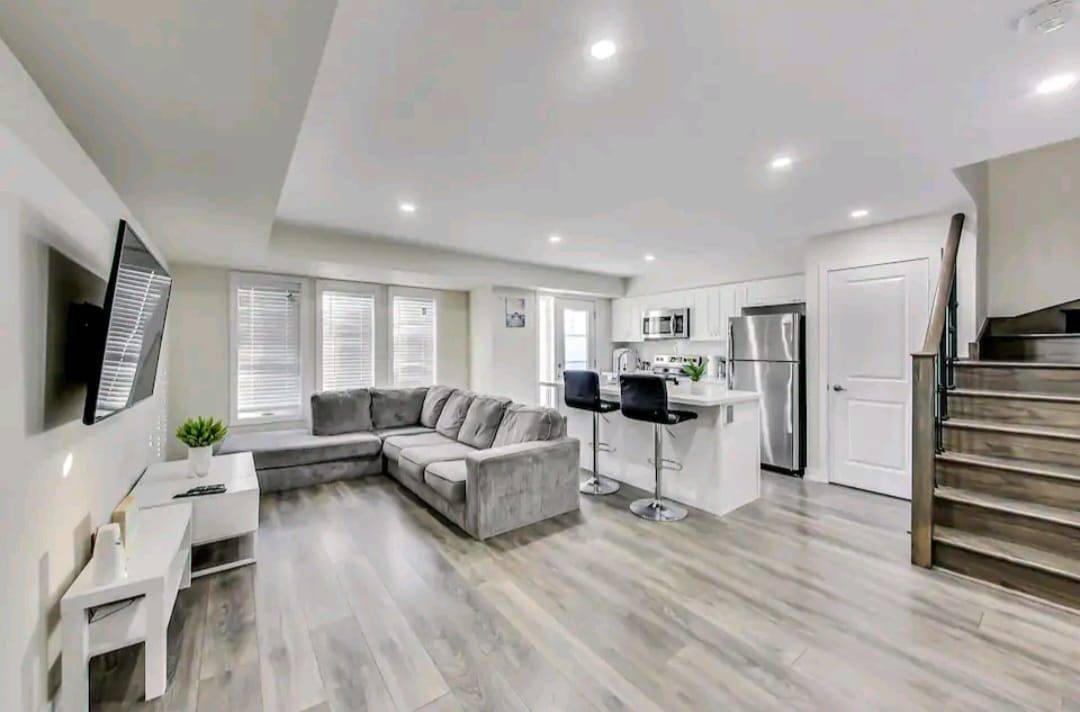 Toronto W05, ON M9M 0B5,2335 Sheppard AVE W #241