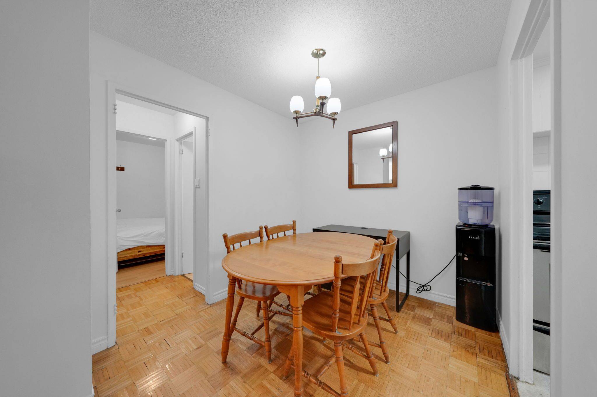 Mississauga, ON L5K 2C8,2095 Roche CT #209