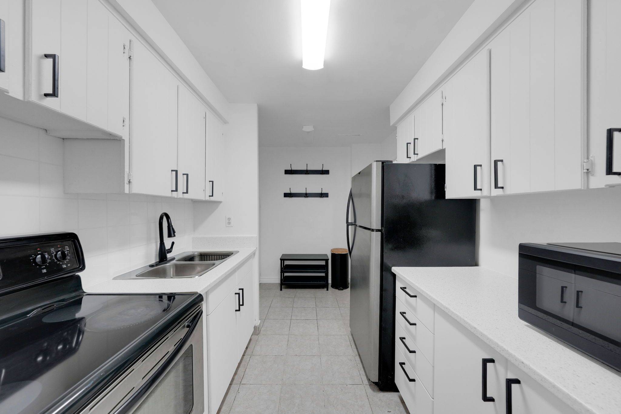 Mississauga, ON L5K 2C8,2095 Roche CT #209