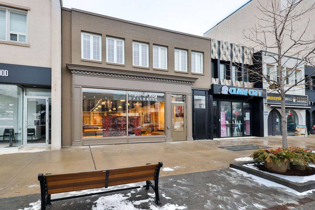 Oakville, ON L6J 1J4,333 Lakeshore RD E #1