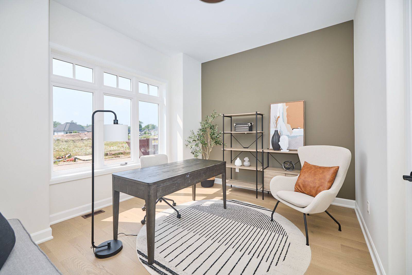 Fort Erie, ON L0S 1N0,10 Butternut CRES