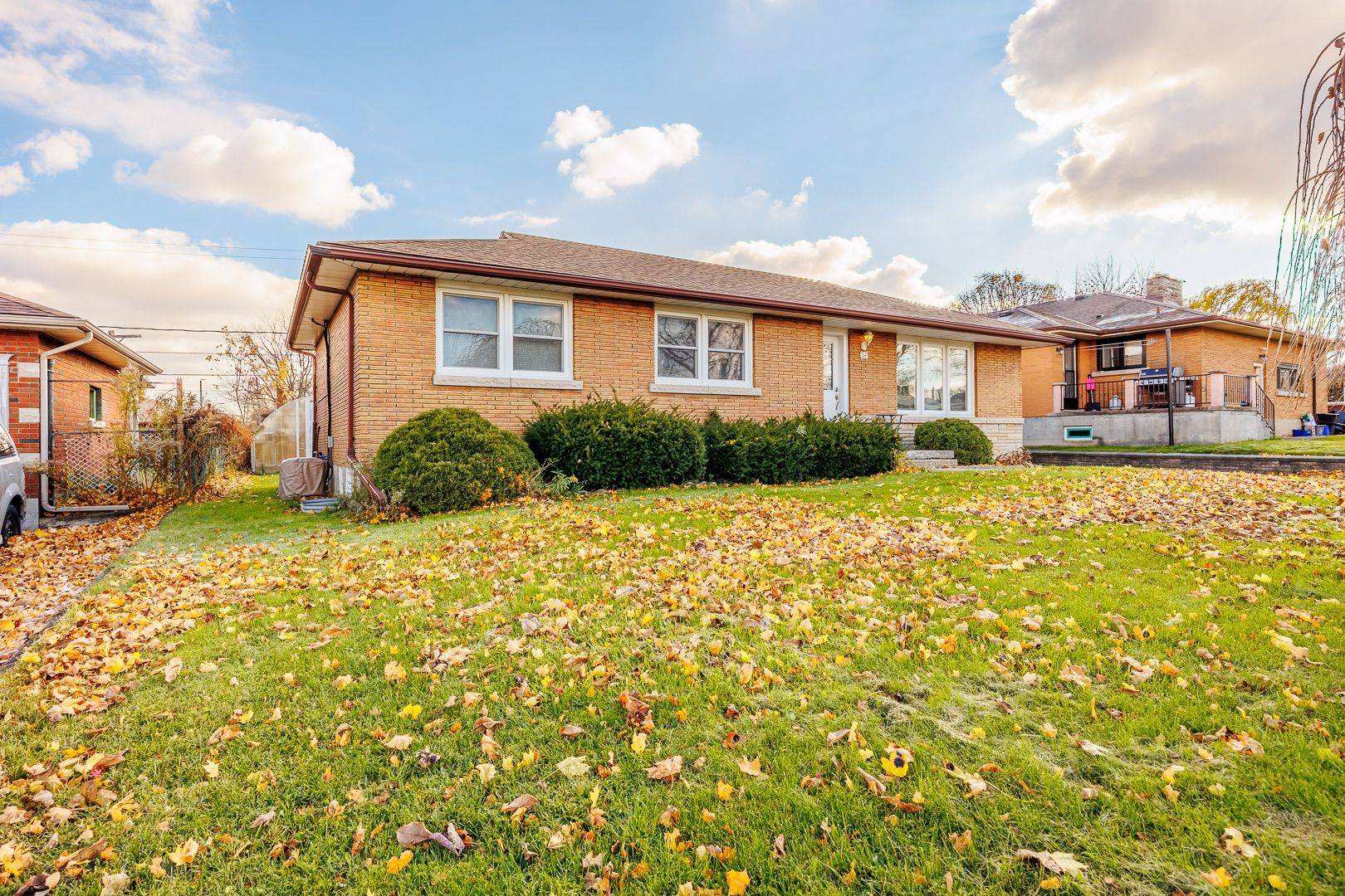 Thorold, ON L2V 3S1,24 Winslow CRES