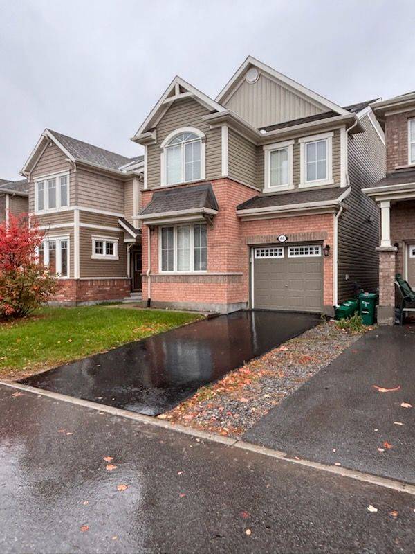Stittsville - Munster - Richmond, ON K2S 0W9,66 Escallonia CT