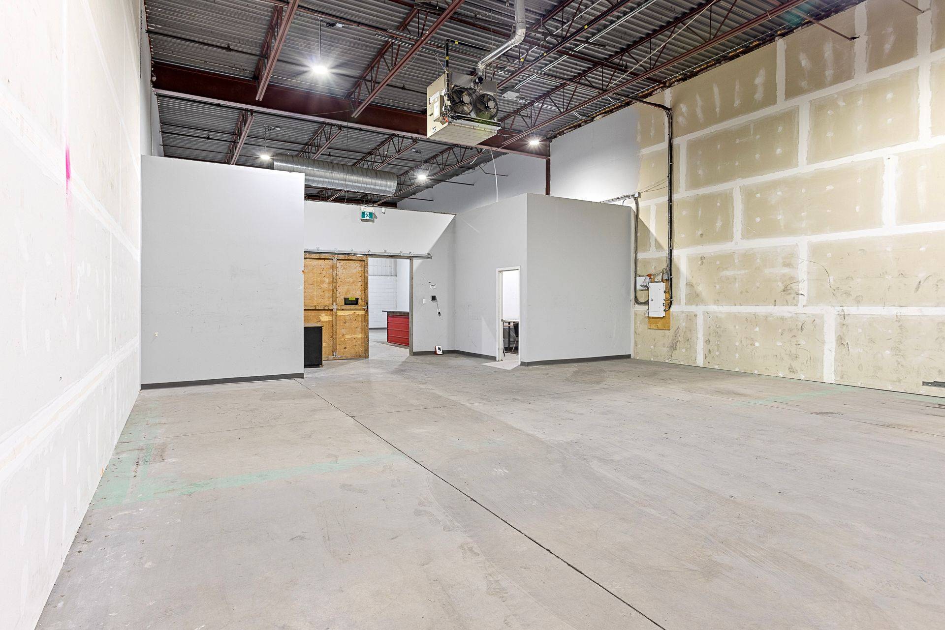 Alta Vista And Area, ON K1B 4T4,1409 Triole ST