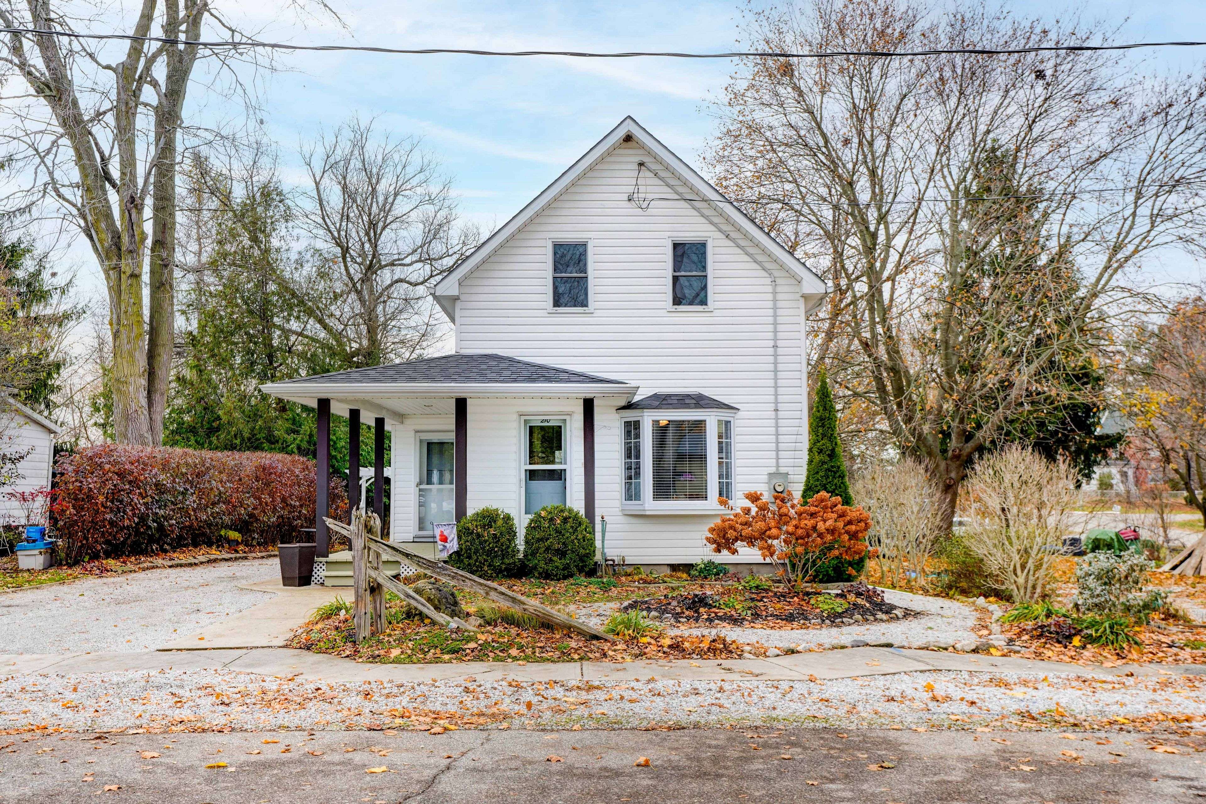 West Elgin, ON N0L 2C0,210 Jane ST