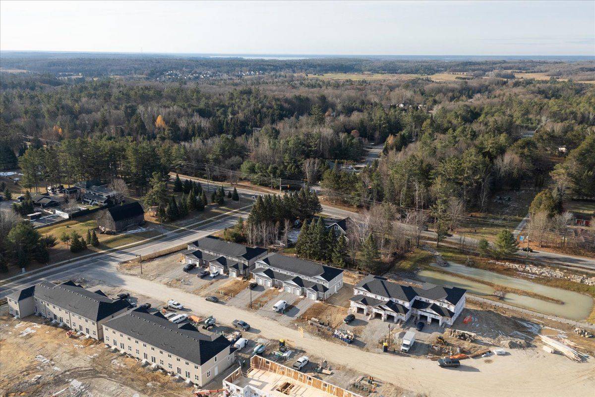 Bracebridge, ON P1L 0N7,20 Mcconnell CRES