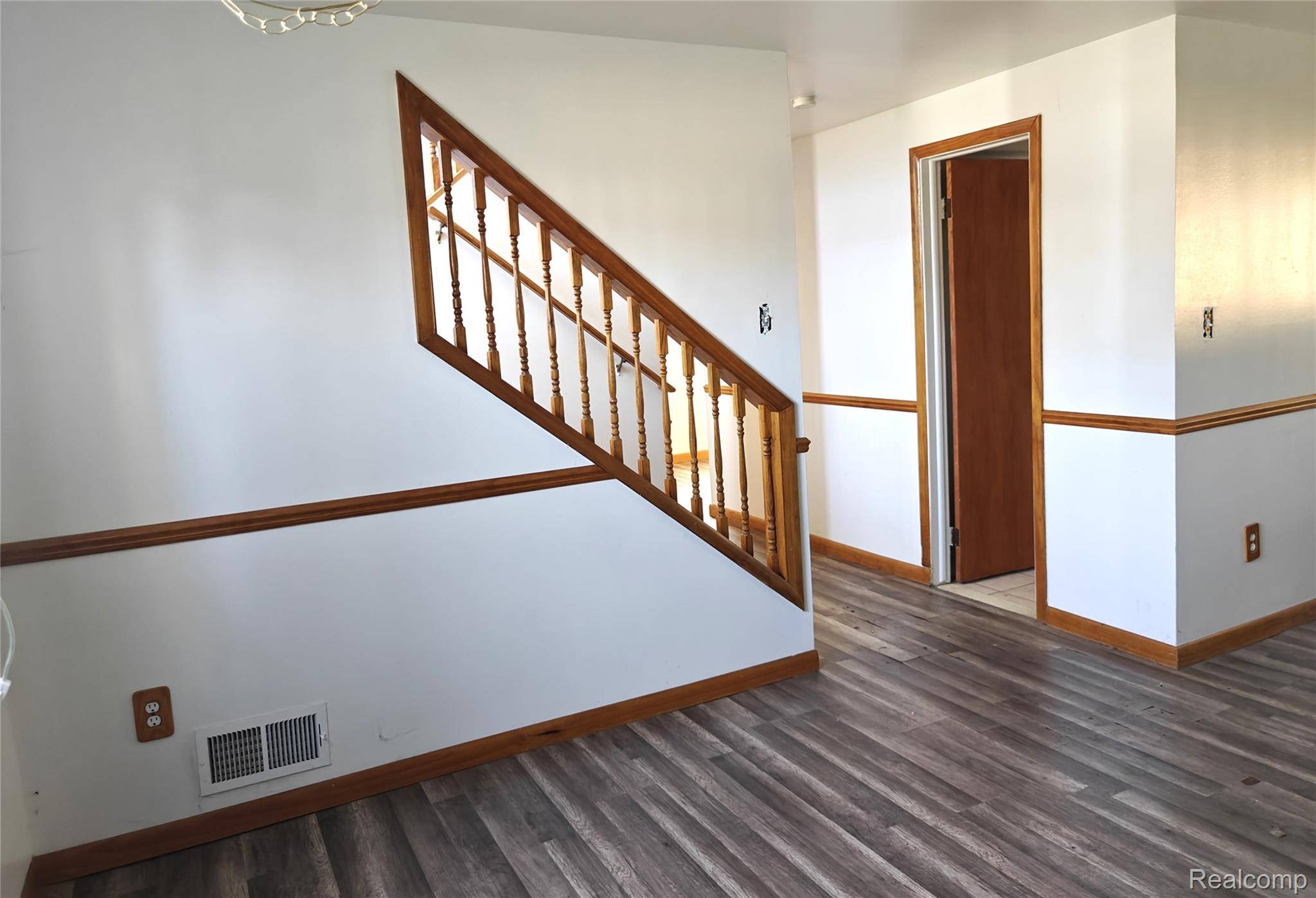 Taylor, MI 48180,22150 Haig ST