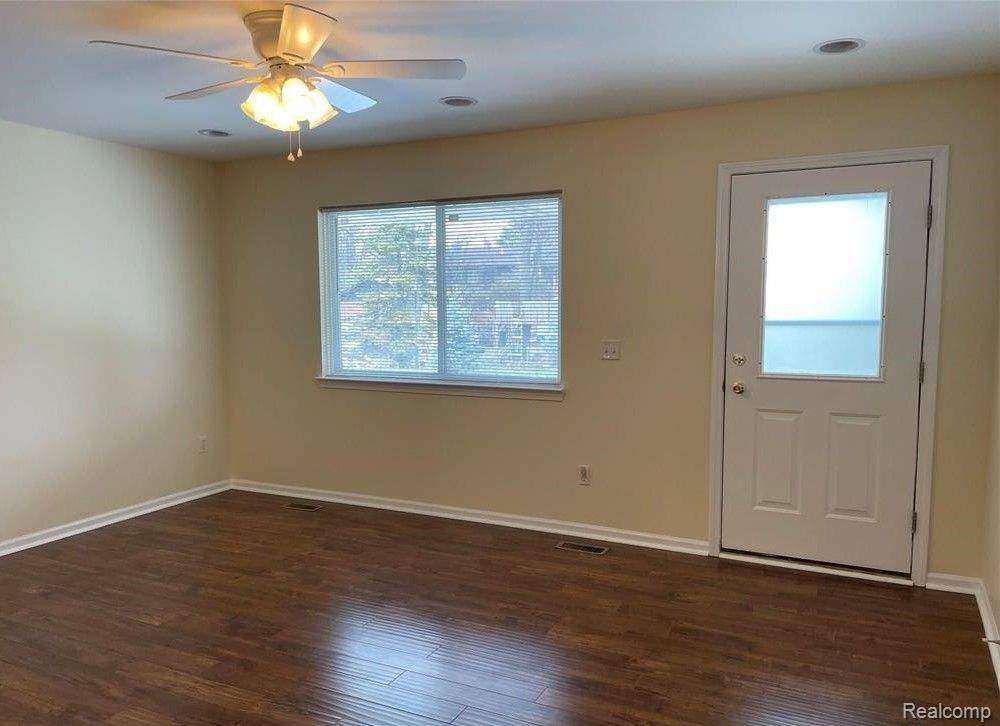 Sterling Heights, MI 48310,5483 Seabreeze LN