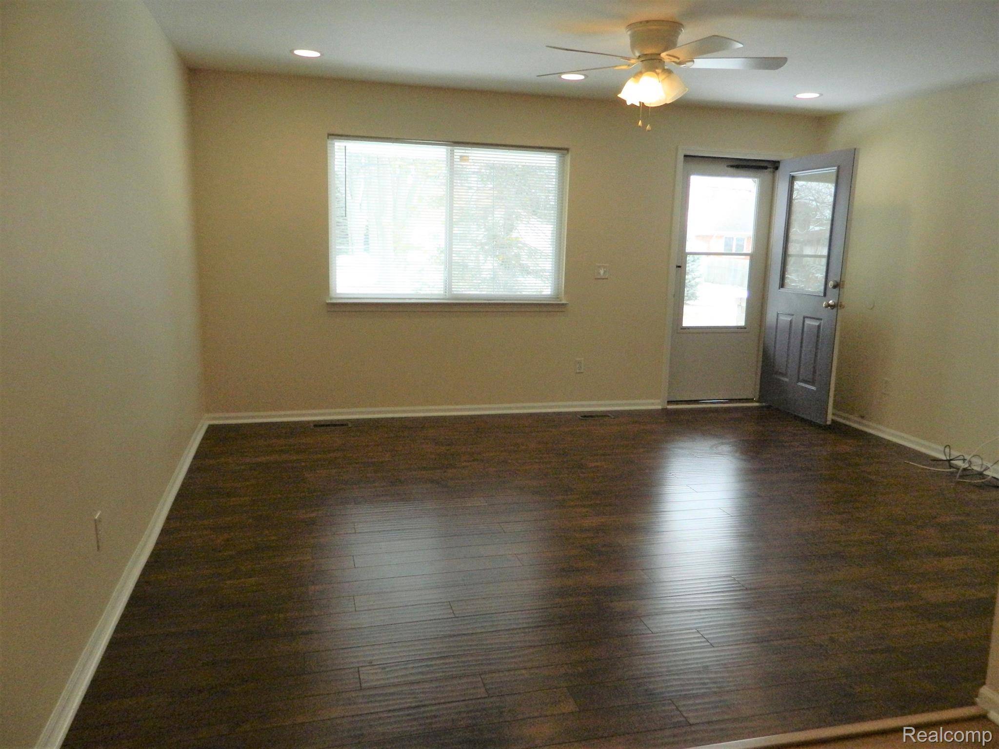 Sterling Heights, MI 48310,5483 Seabreeze LN