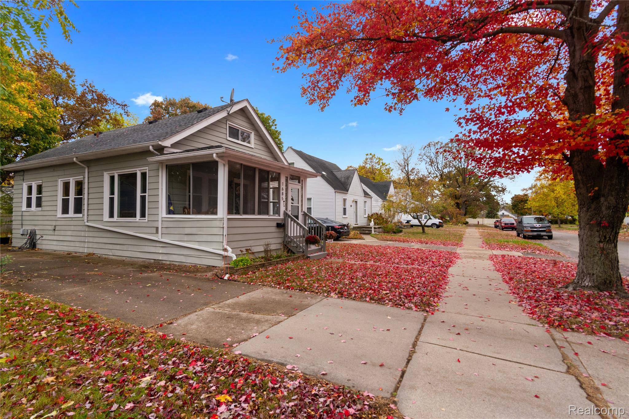 Ferndale, MI 48220,1685 W Troy ST