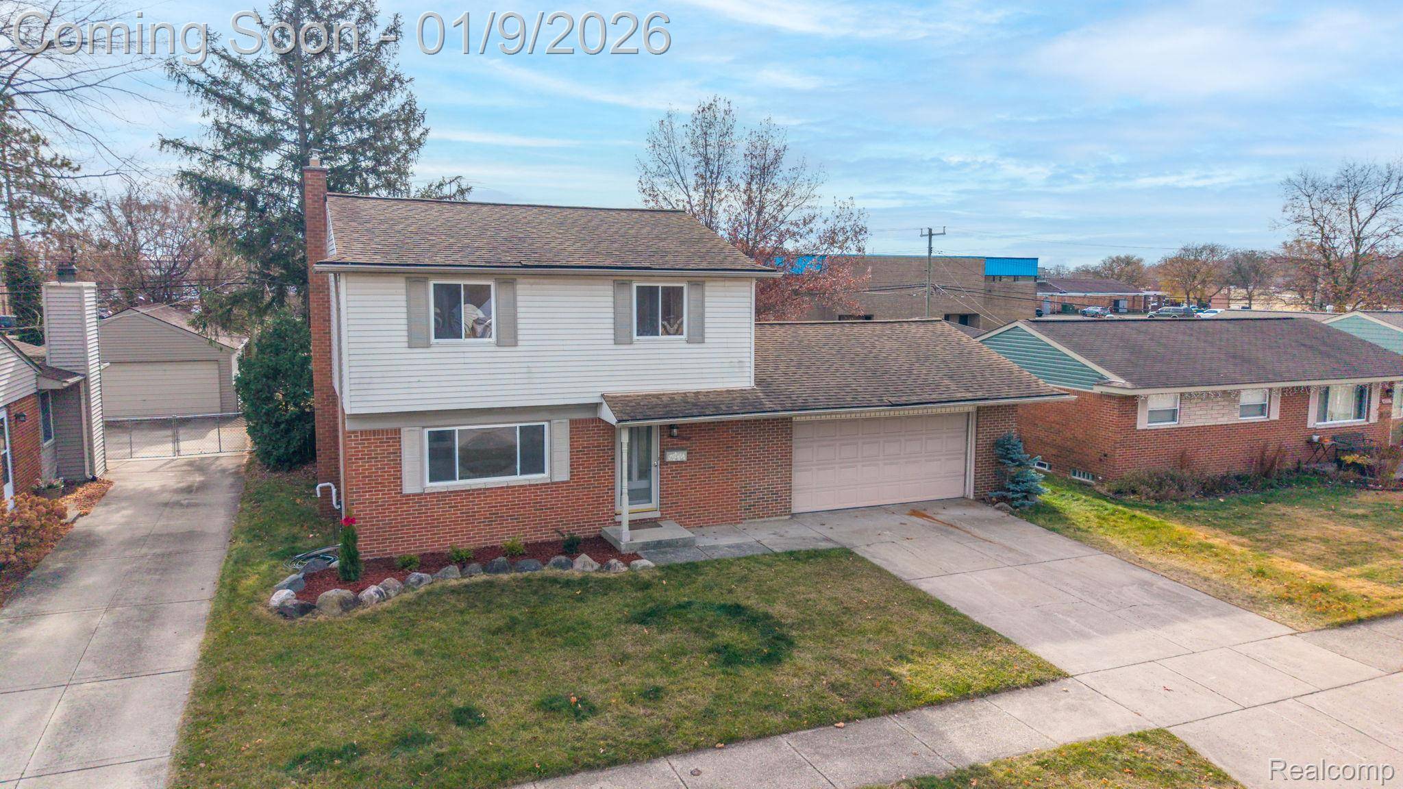 Plymouth, MI 48170,40585 Pinetree DR