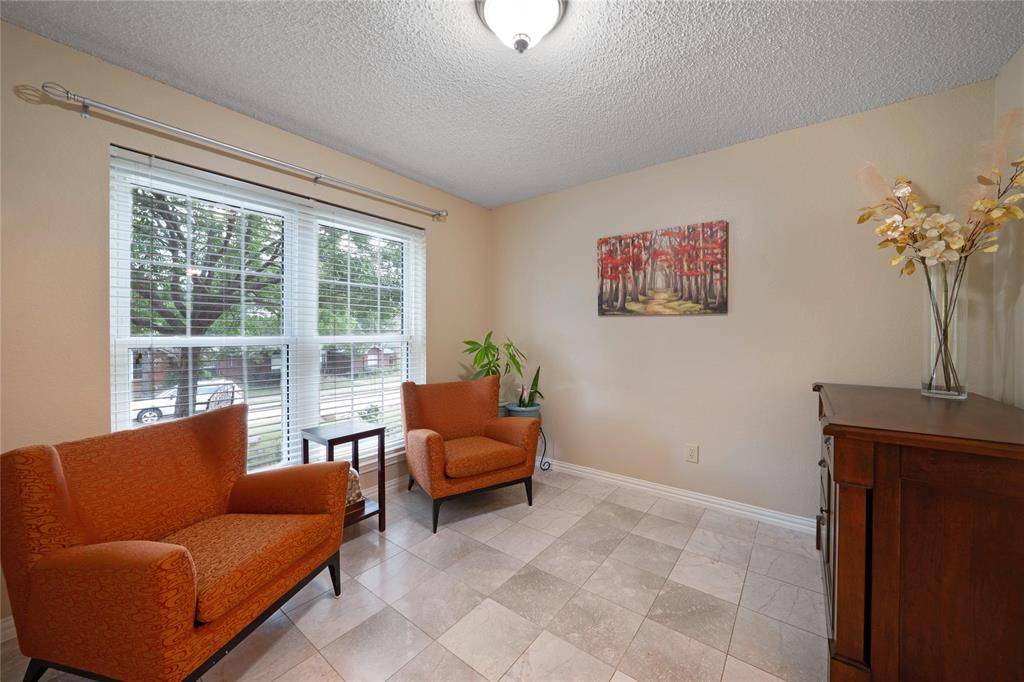 Carrollton, TX 75010,1109 Holly Drive