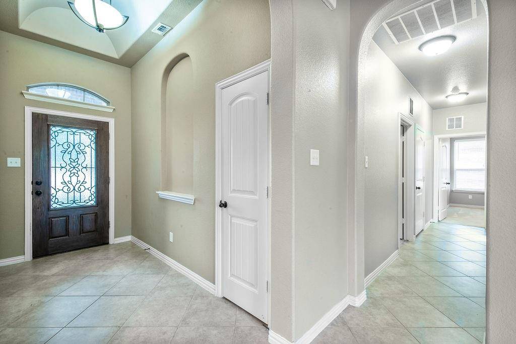 Burleson, TX 76028,556 Bretts Way