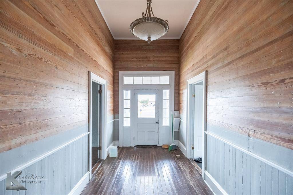 Baird, TX 79504,141 W 3rd Street