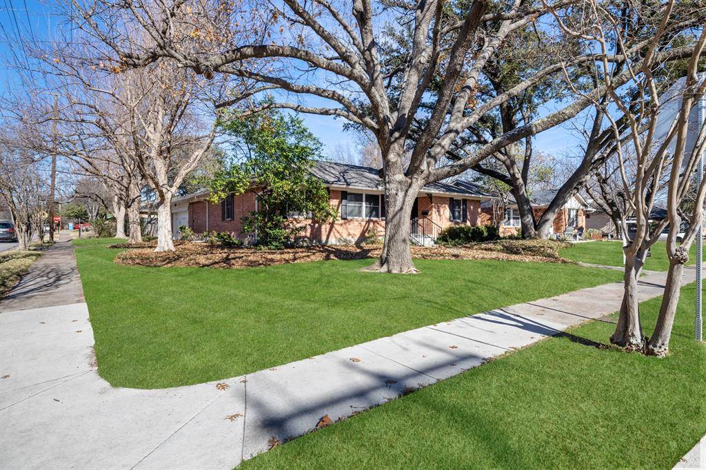 Dallas, TX 75238,10505 Lakemere Drive