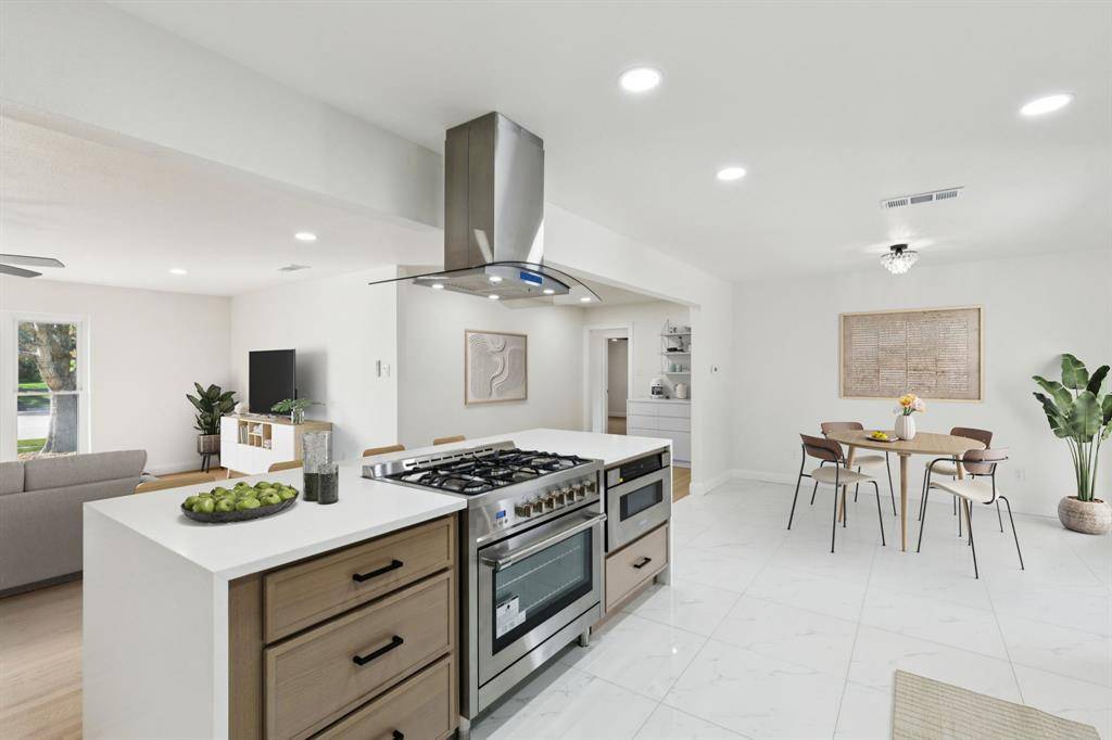 Dallas, TX 75218,11329 Gatewood Place