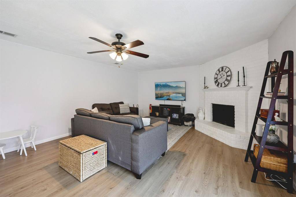 Arlington, TX 76017,5309 Windy Meadow Drive