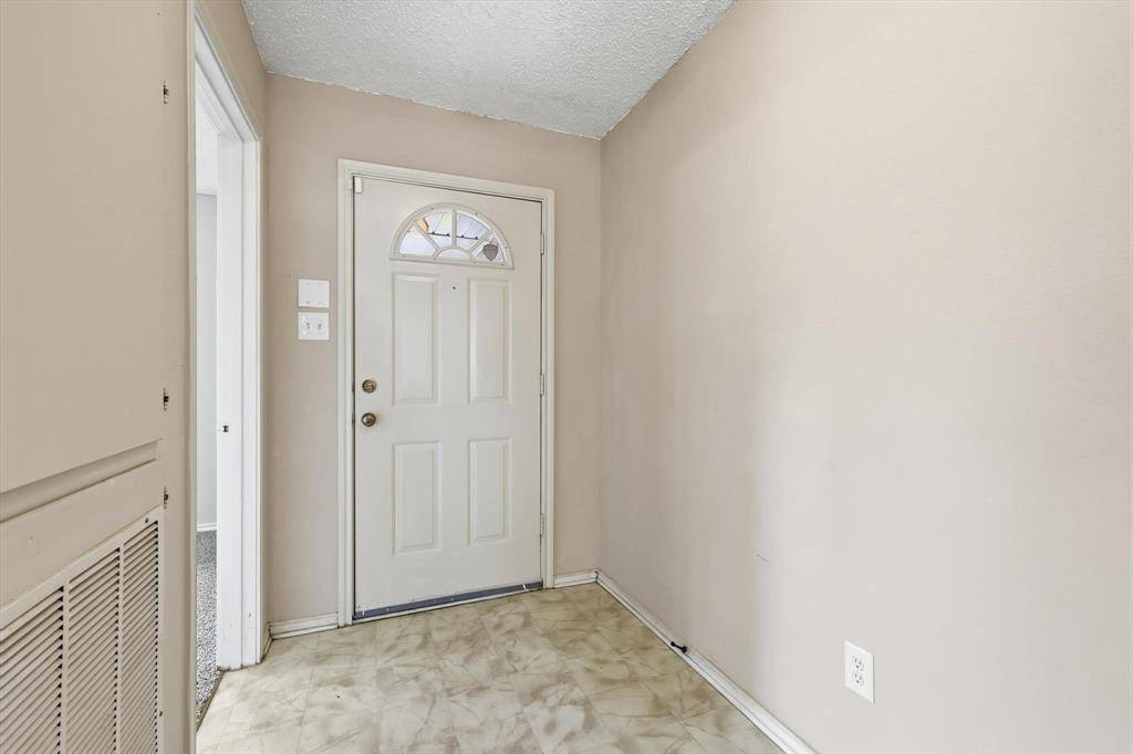 Grand Prairie, TX 75052,3148 Spyglass Drive