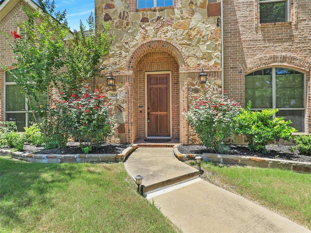 Allen, TX 75013,924 Panther Lane