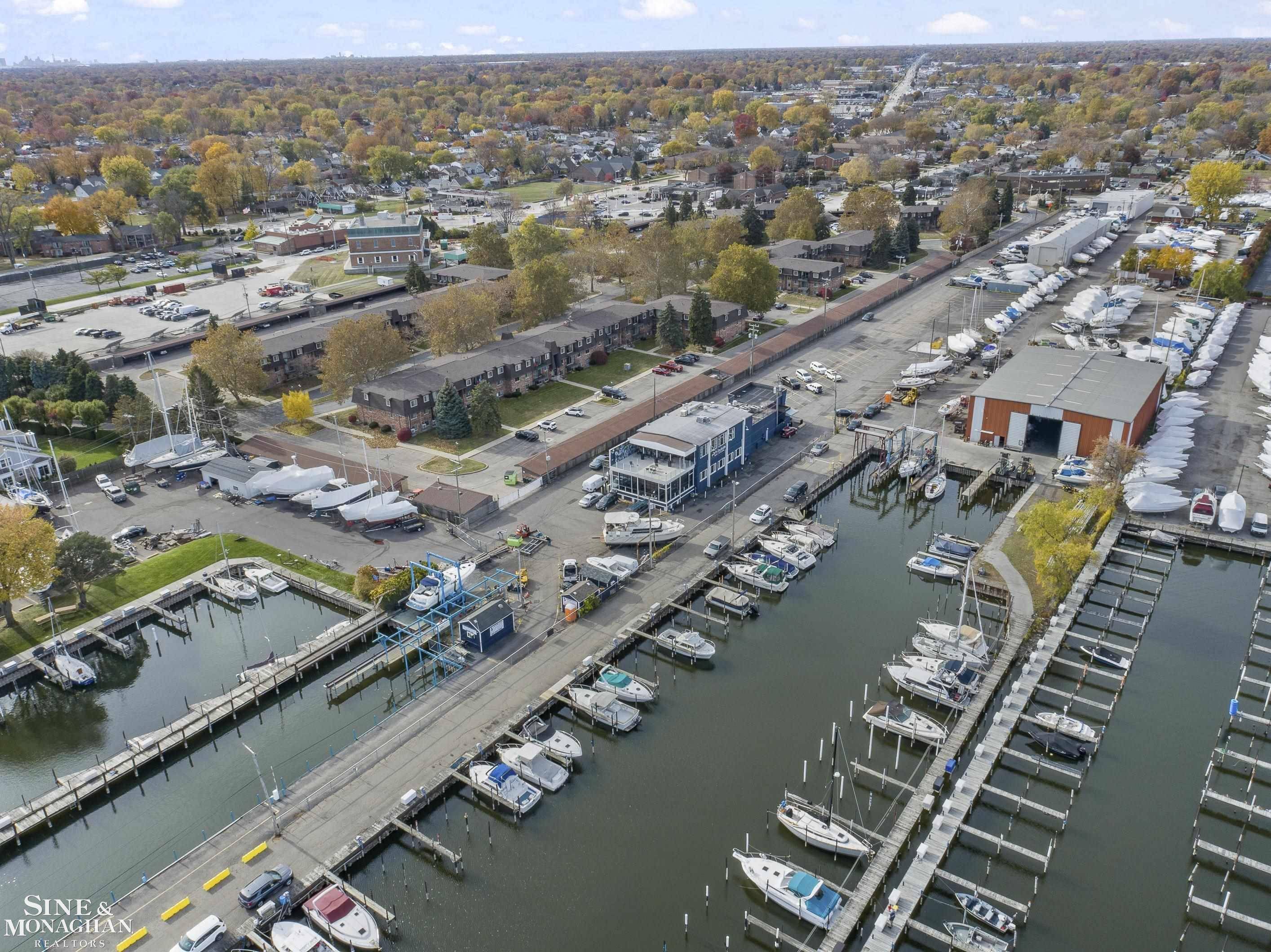 Saint Clair Shores, MI 48080,412 Riviera DR