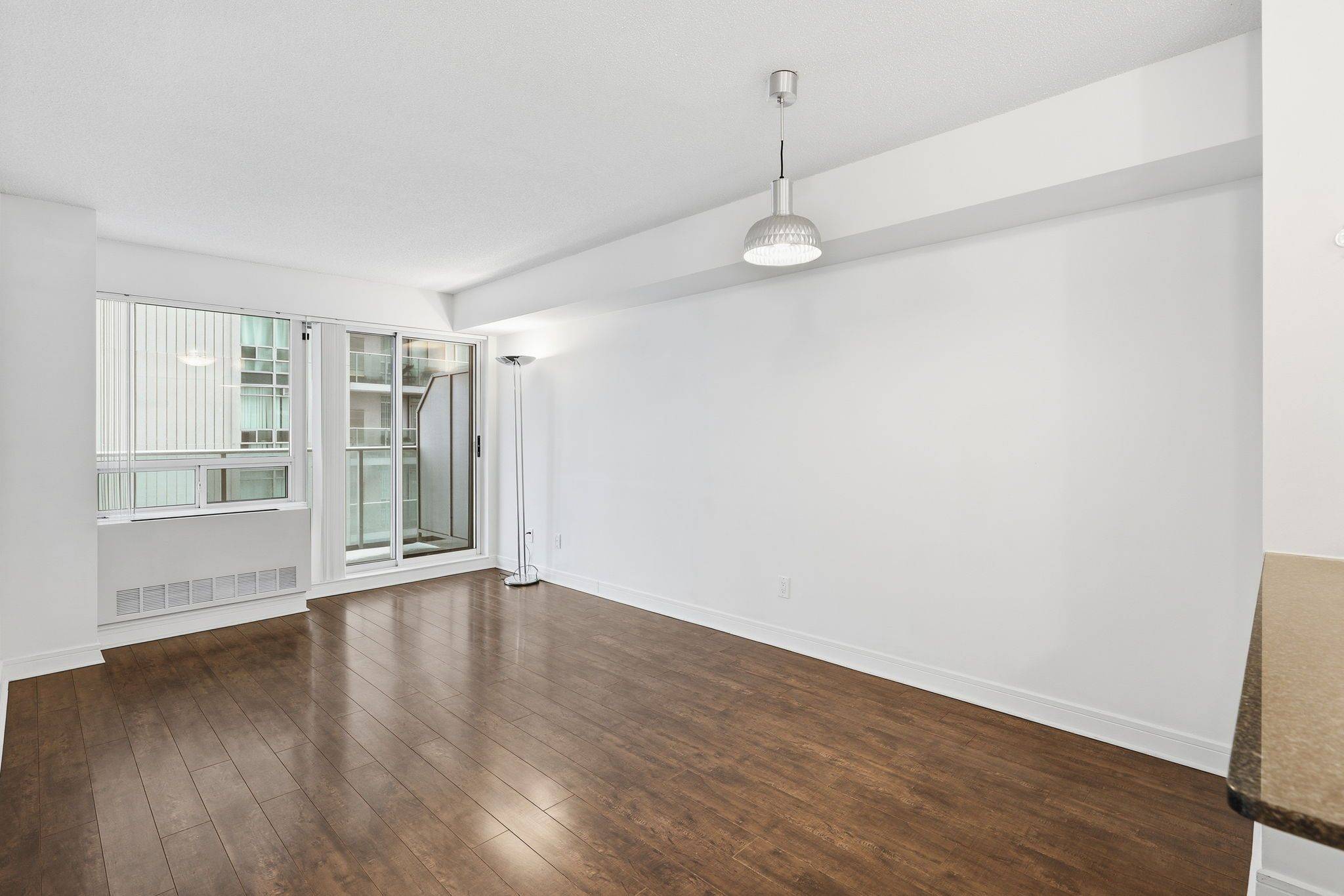 Toronto C14, ON M2N 7L7,35 Bales AVE #1202