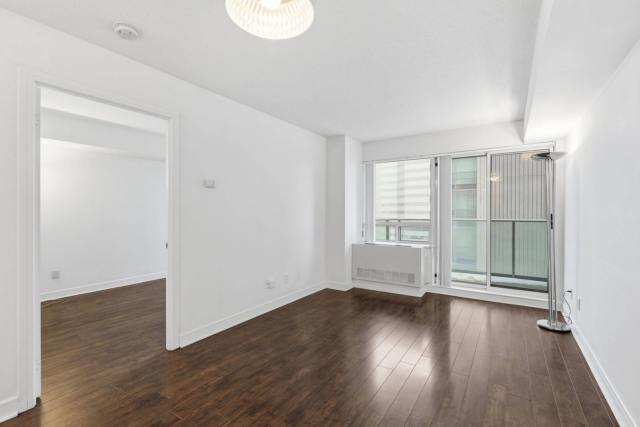 Toronto C14, ON M2N 7L7,35 Bales AVE #1202