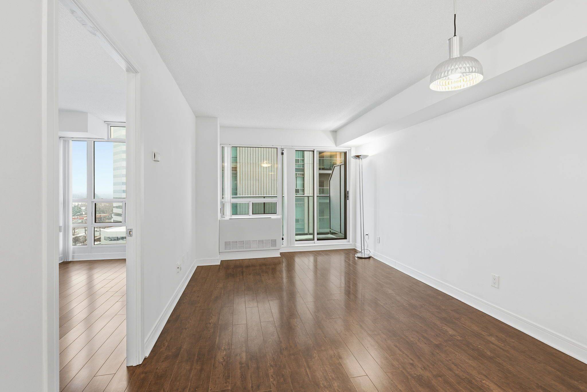 Toronto C14, ON M2N 7L7,35 Bales AVE #1202