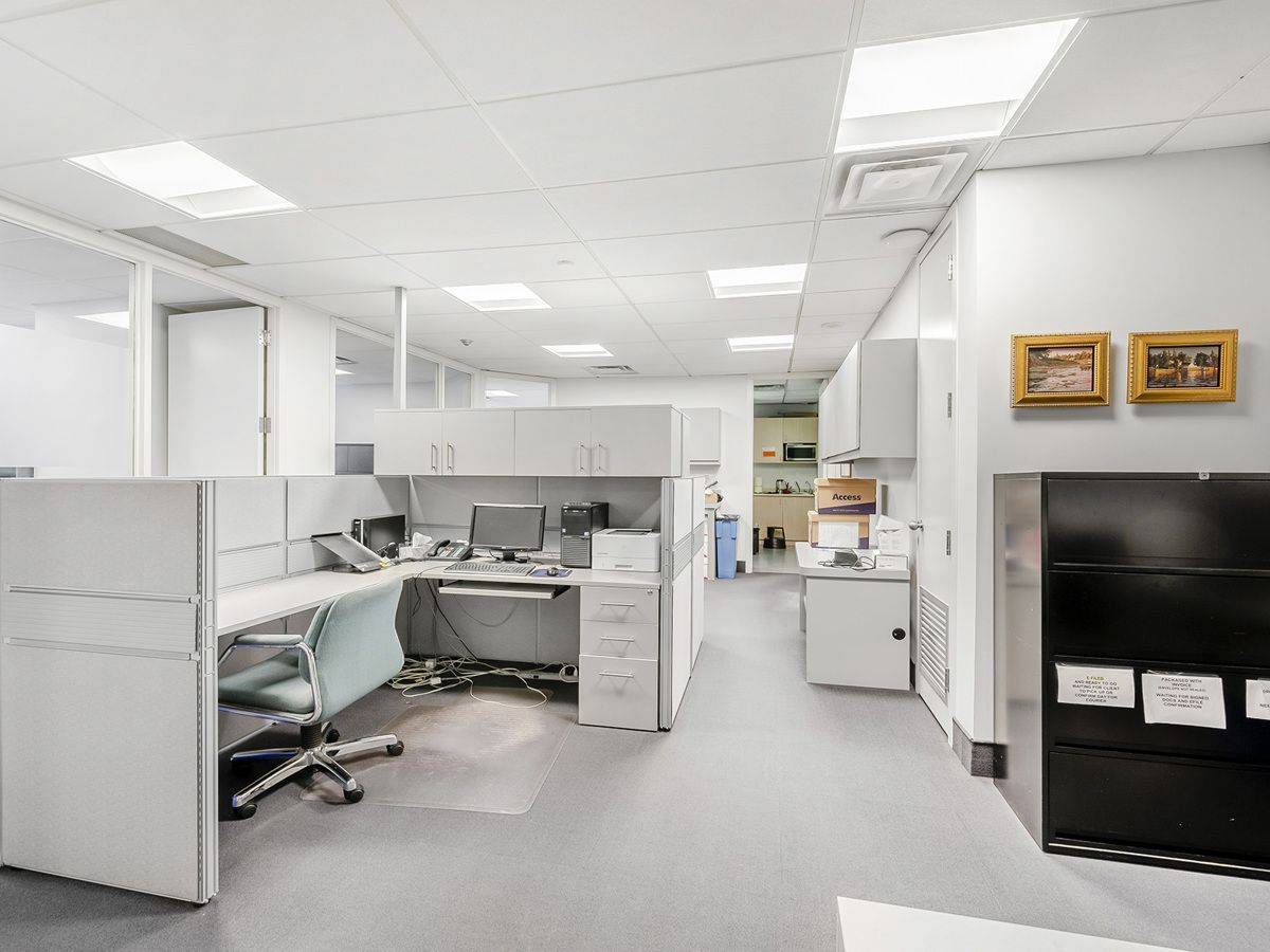 Toronto C08, ON M5A 4K2,120 Carlton ST #209