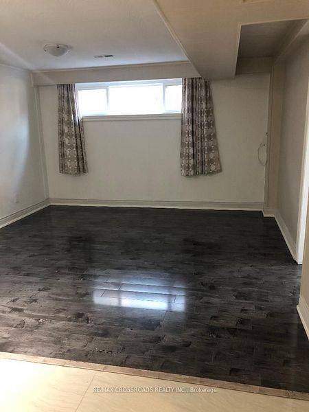 Toronto E10, ON M1E 3Y8,37 Brightside DR