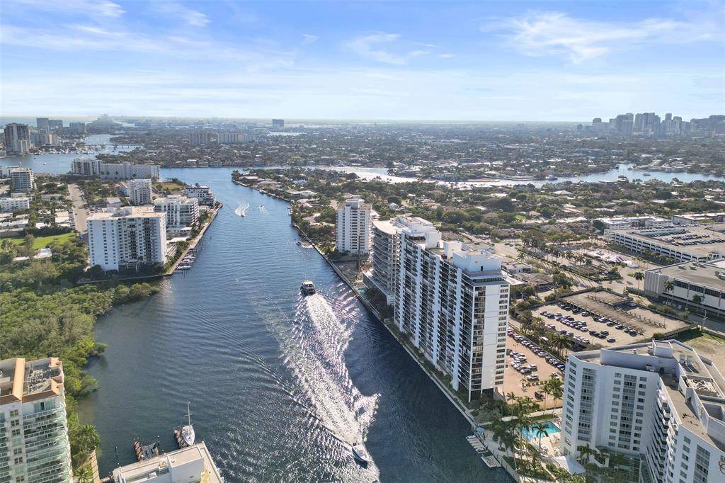 Fort Lauderdale, FL 33304,936 intracoastal D #10E