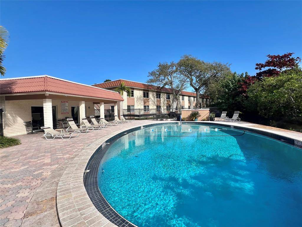 Wilton Manors, FL 33305,124 NE 19th Ct #106B