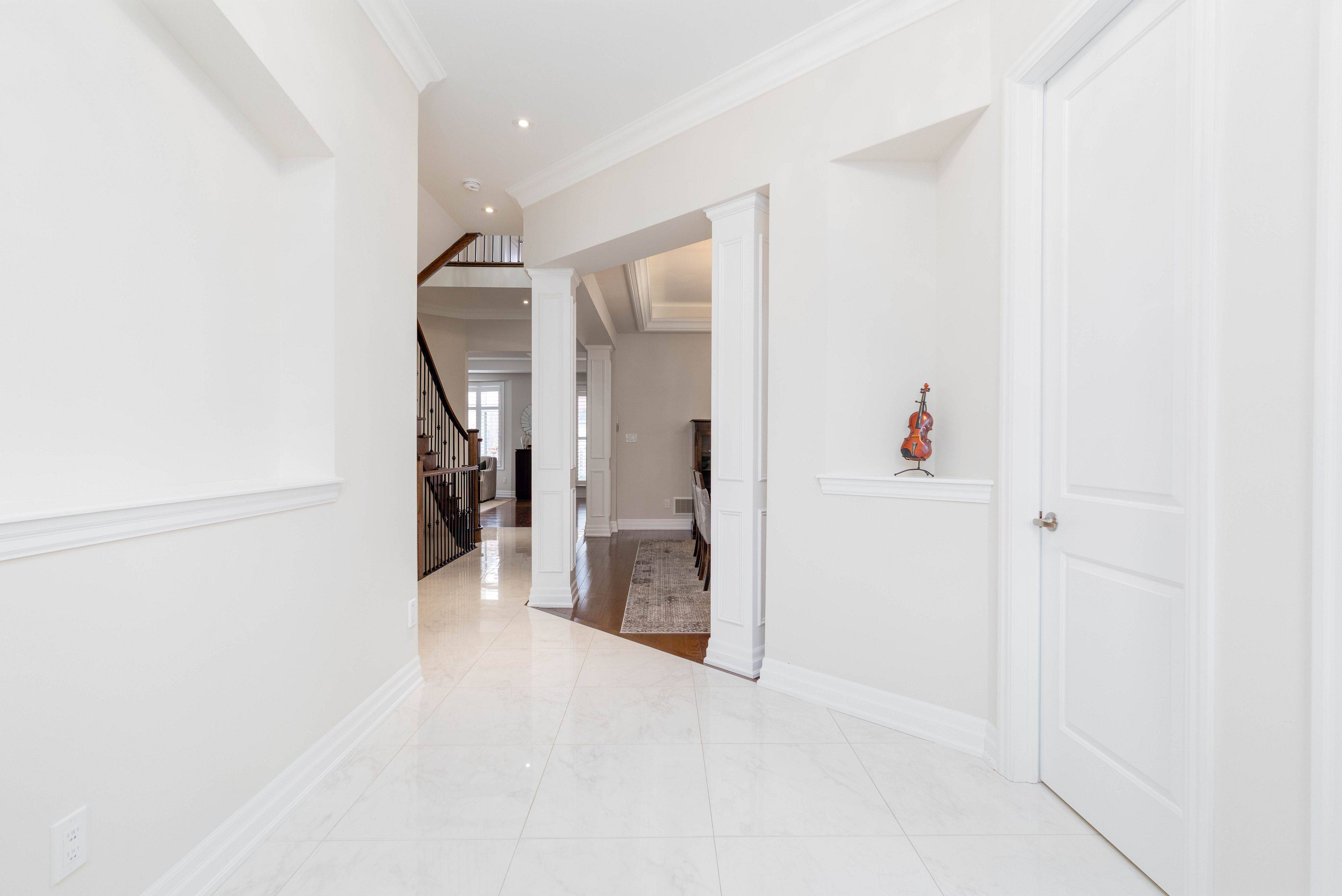 King, ON L7B 0M5,113 Burns BLVD