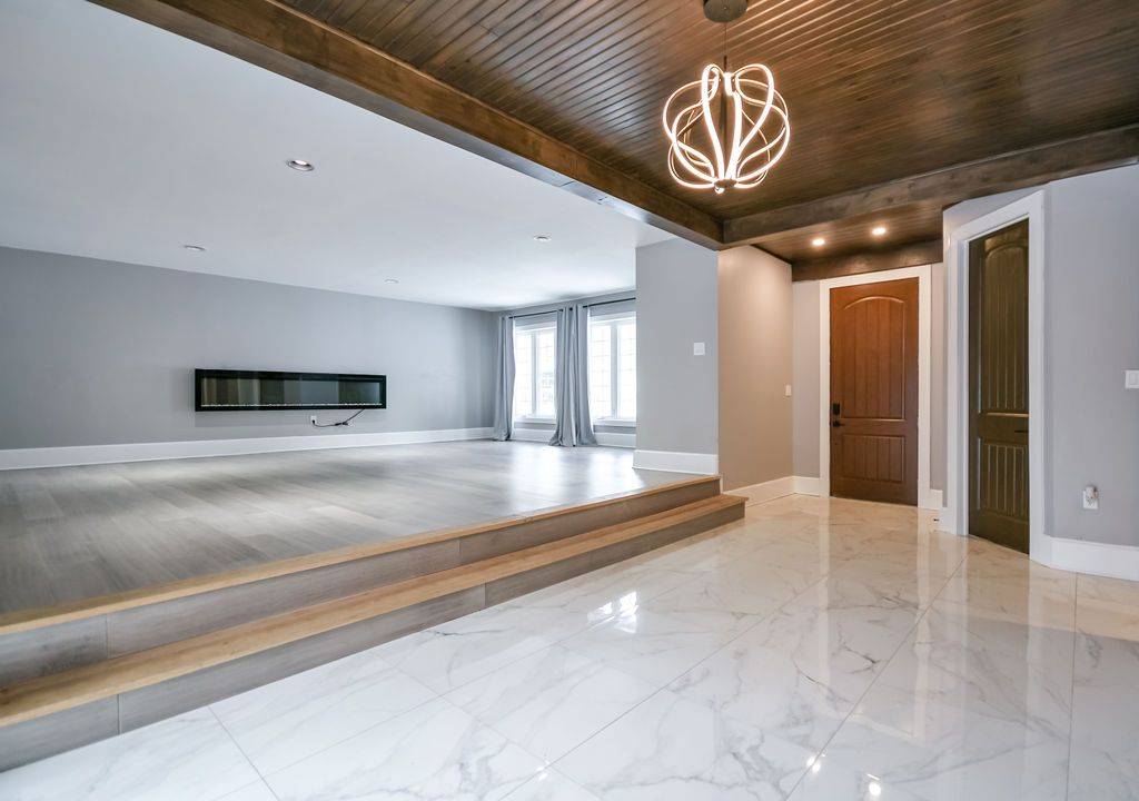 Oro-medonte, ON L4M 4Y8,1 Pine Spring RD