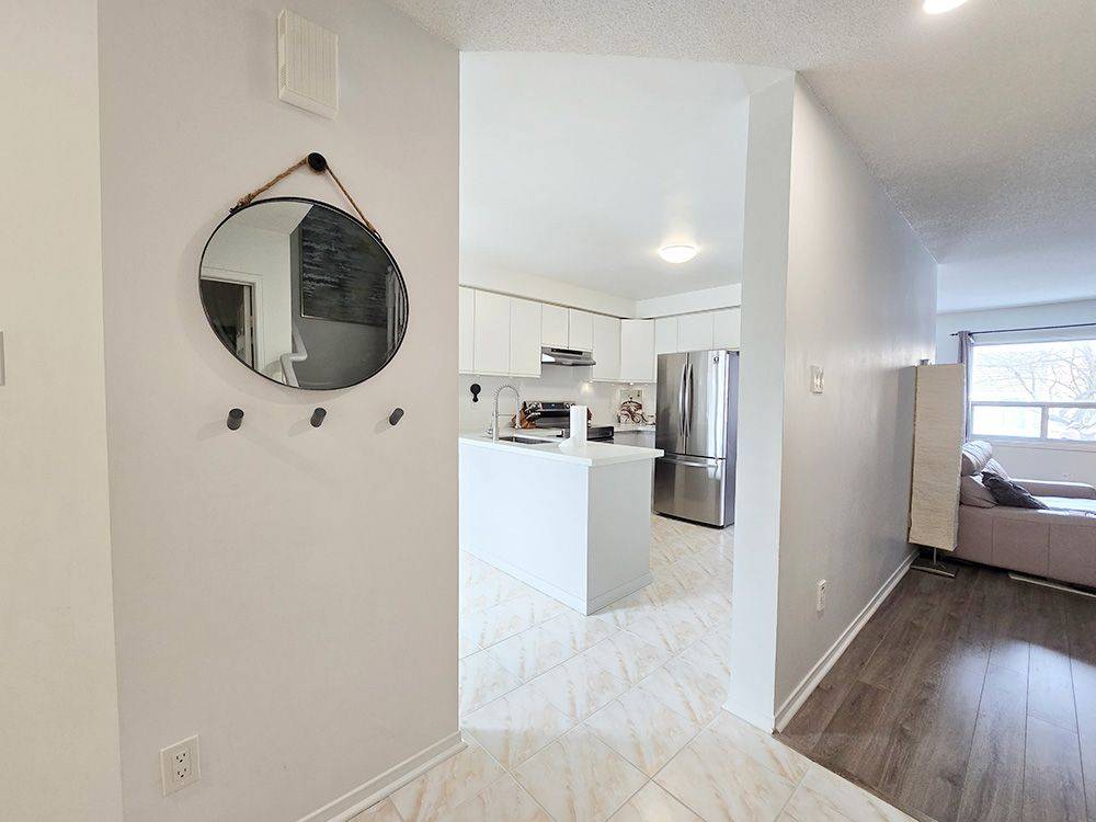 Mississauga, ON L5L 5P5,3600 Colonial DR N #61