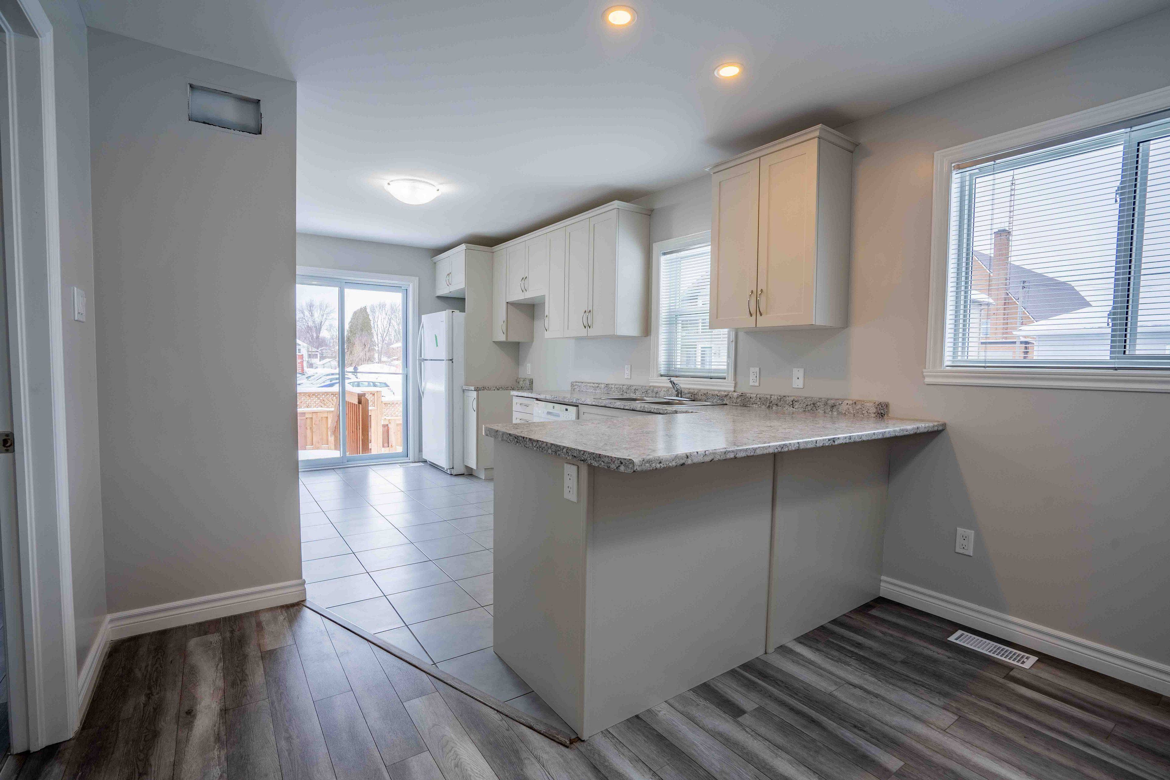 Cornwall, ON K6J 0B6,223 Third ST W