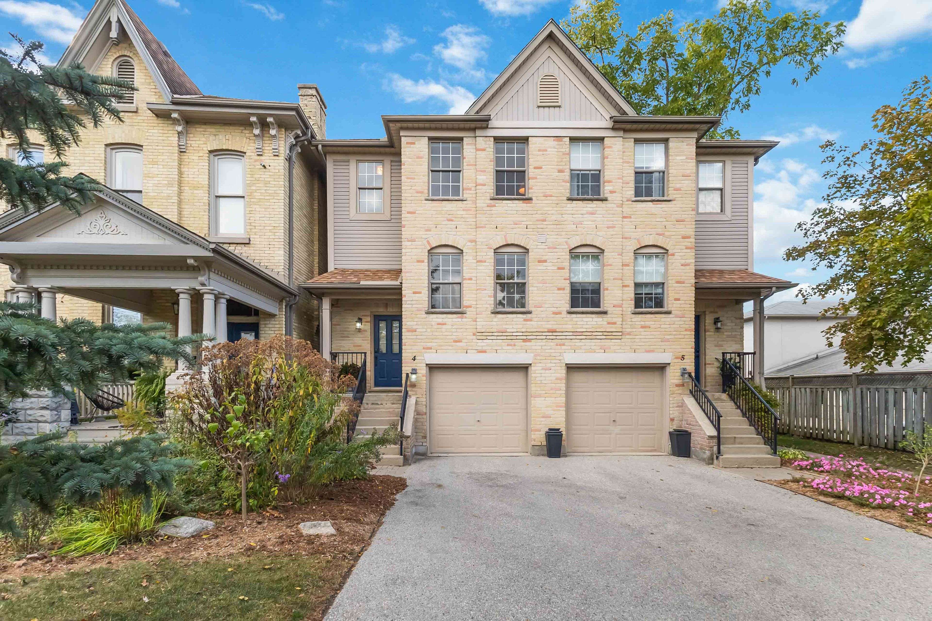 London East, ON N6B 2V3,609 Colborne ST #4