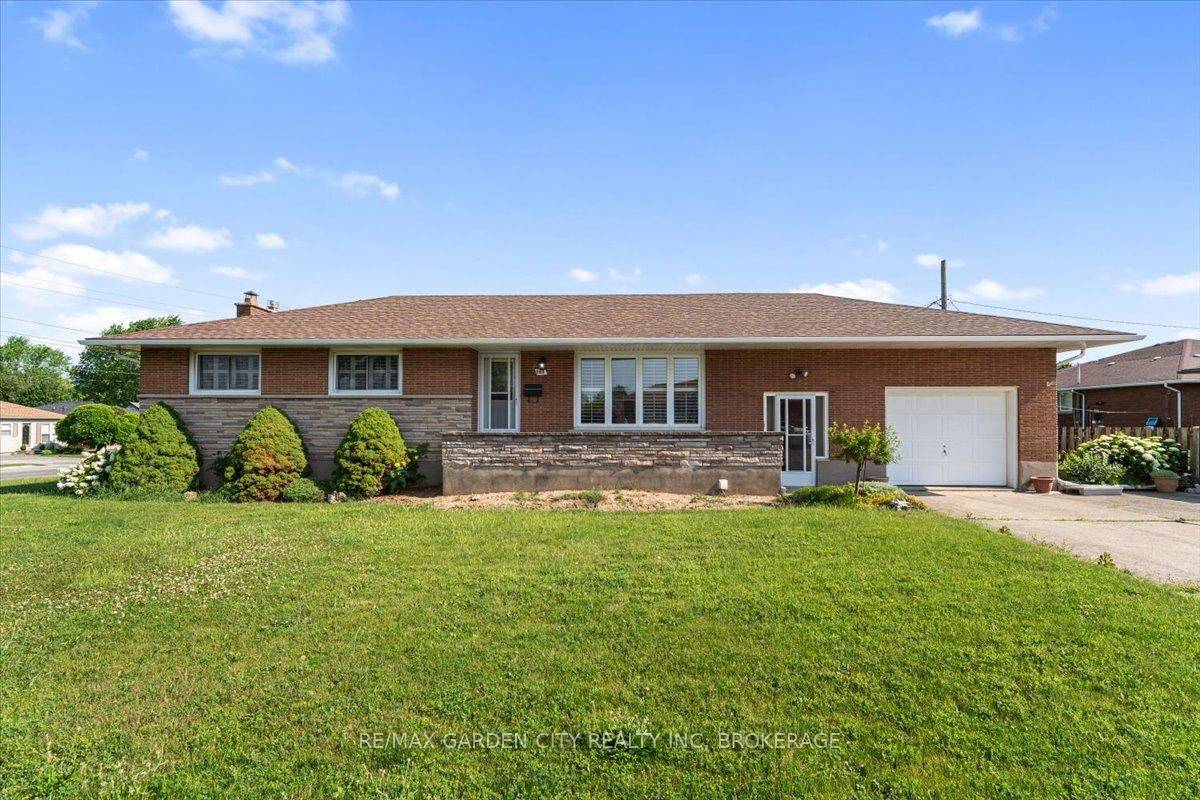 Thorold, ON L2V 3C2,160 ELGIN ST