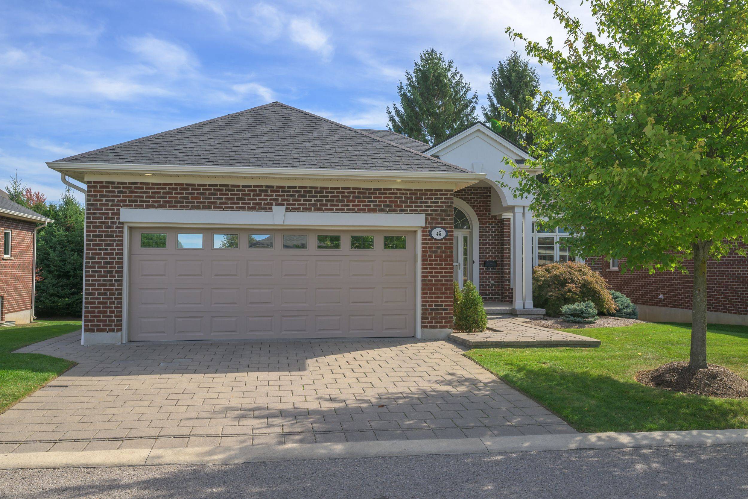 St. Thomas, ON N5R 6L5,101 Southgate Pkwy #45