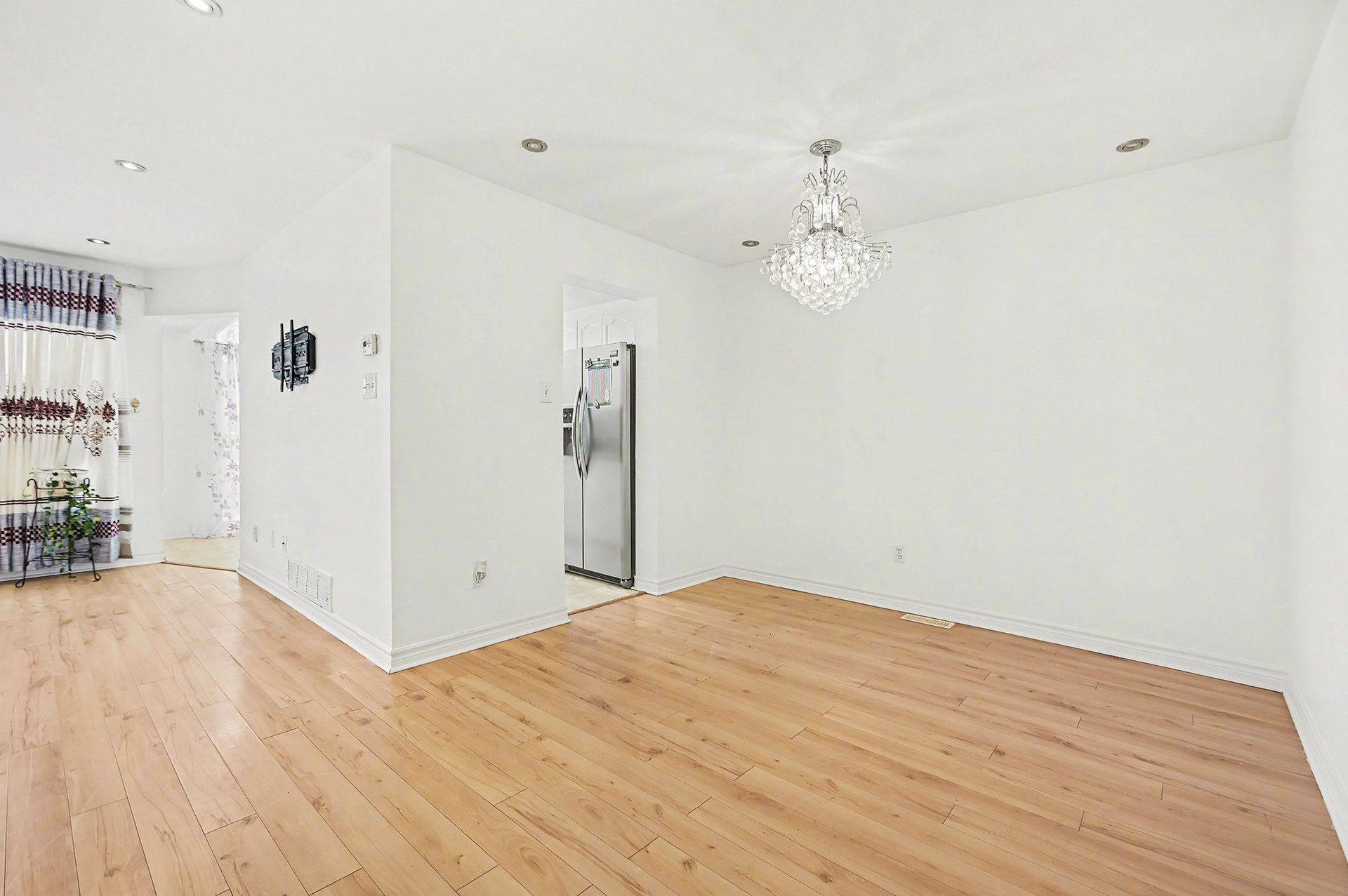 Barrhaven, ON K2G 6X7,13 Villandry ST