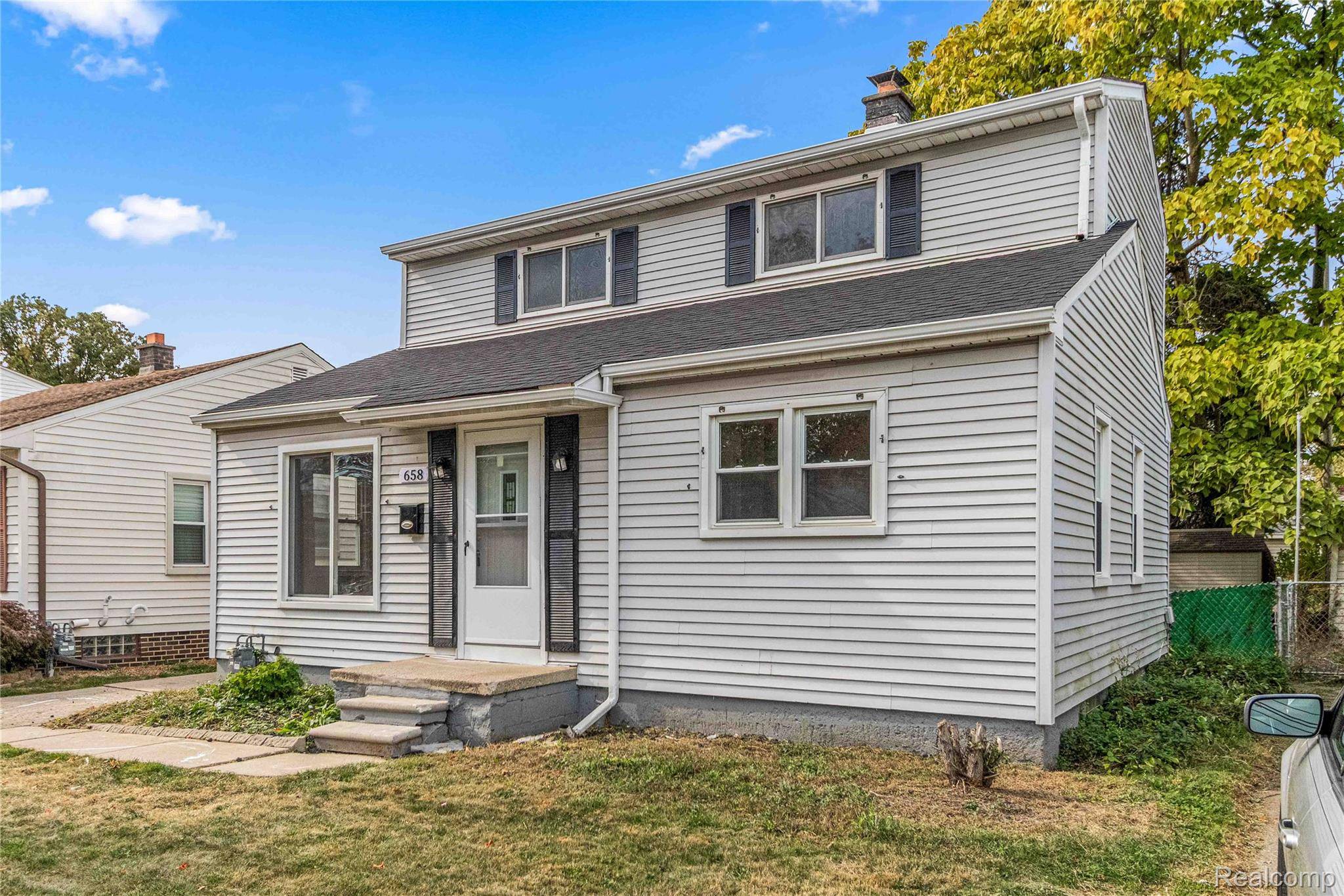 Wyandotte, MI 48192,658 6th ST