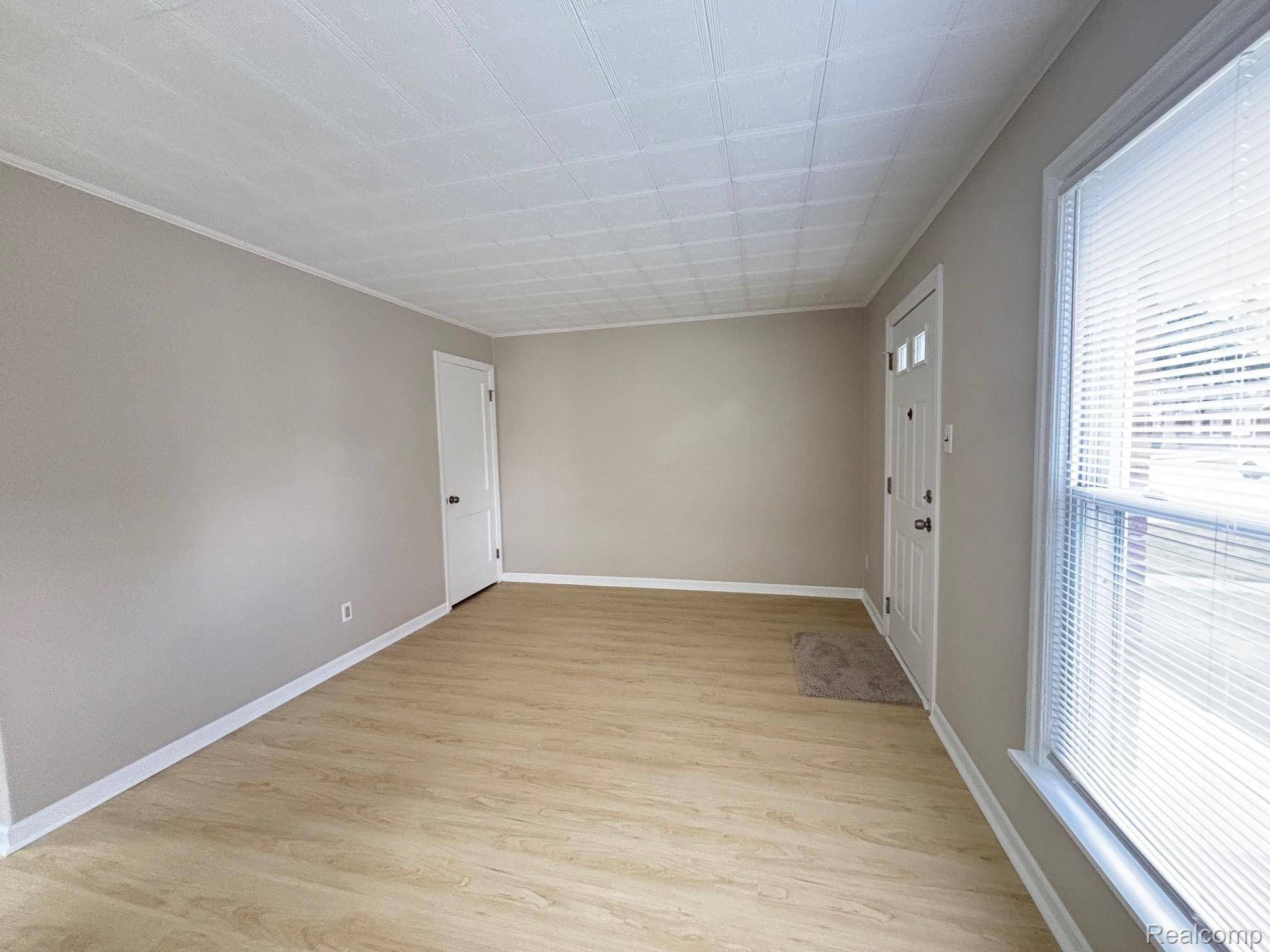 Eastpointe, MI 48021,23756 Brittany AVE