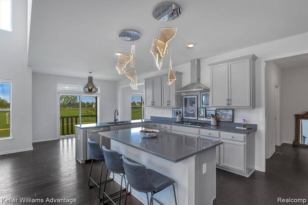 Northville, MI 48168,48389 Fieldstone DR