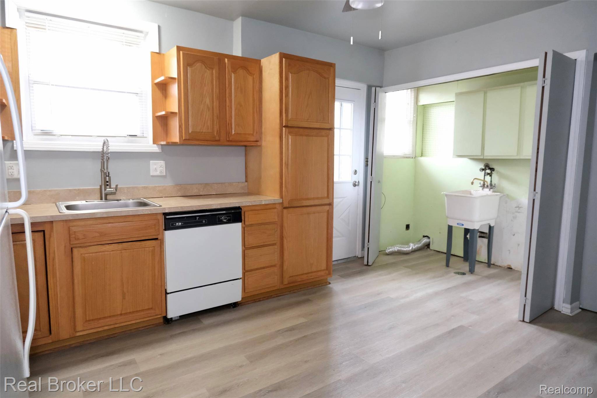 St. Clair Shores, MI 48080,20200 Avalon ST