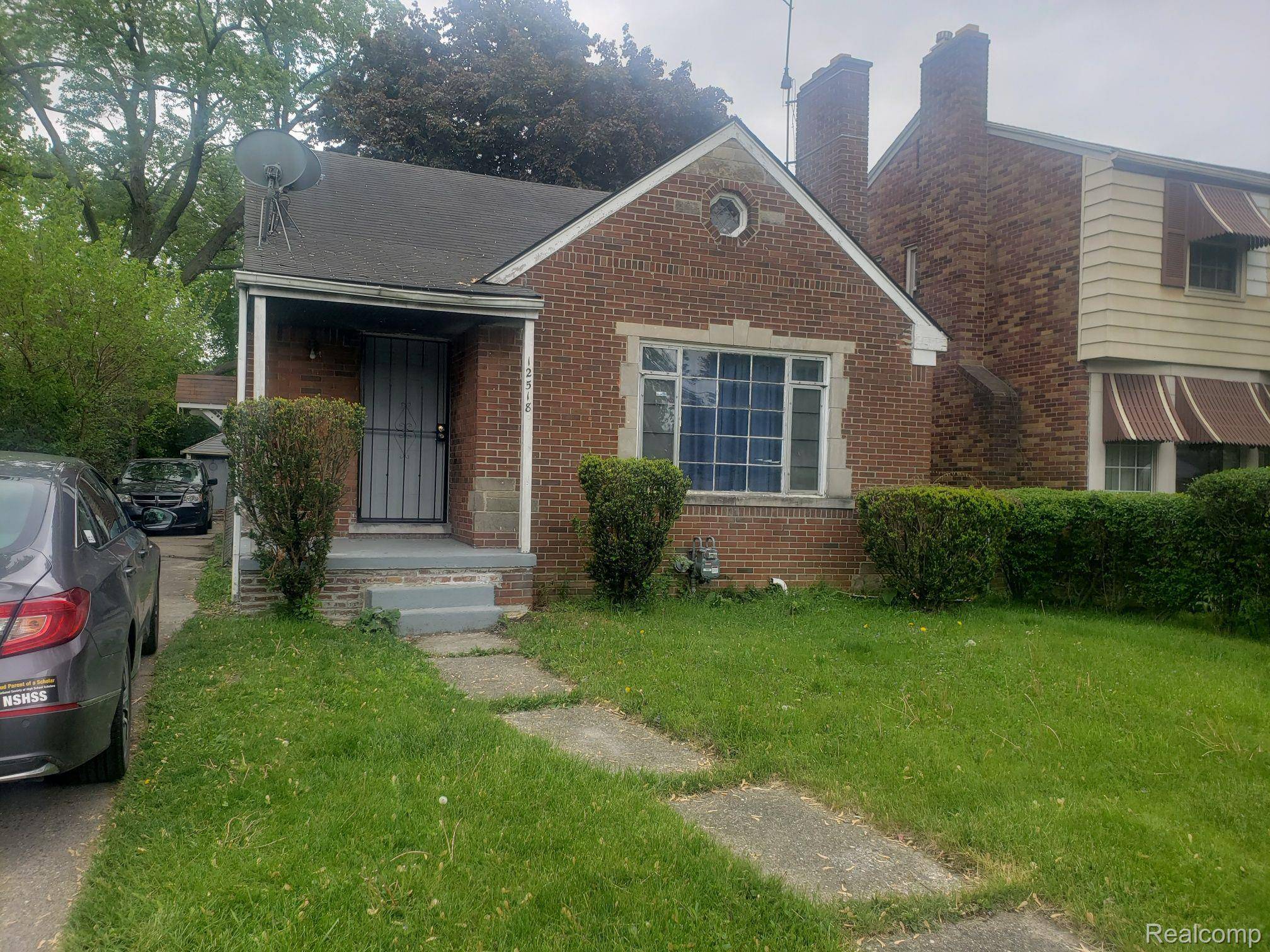Detroit, MI 48213,12518 ELMDALE ST
