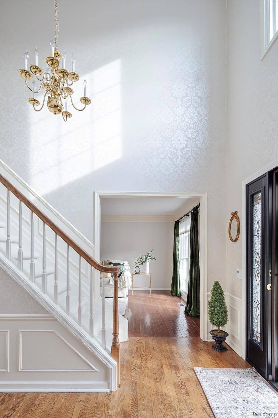 Rochester Hills, MI 48306,2456 Westwood DR