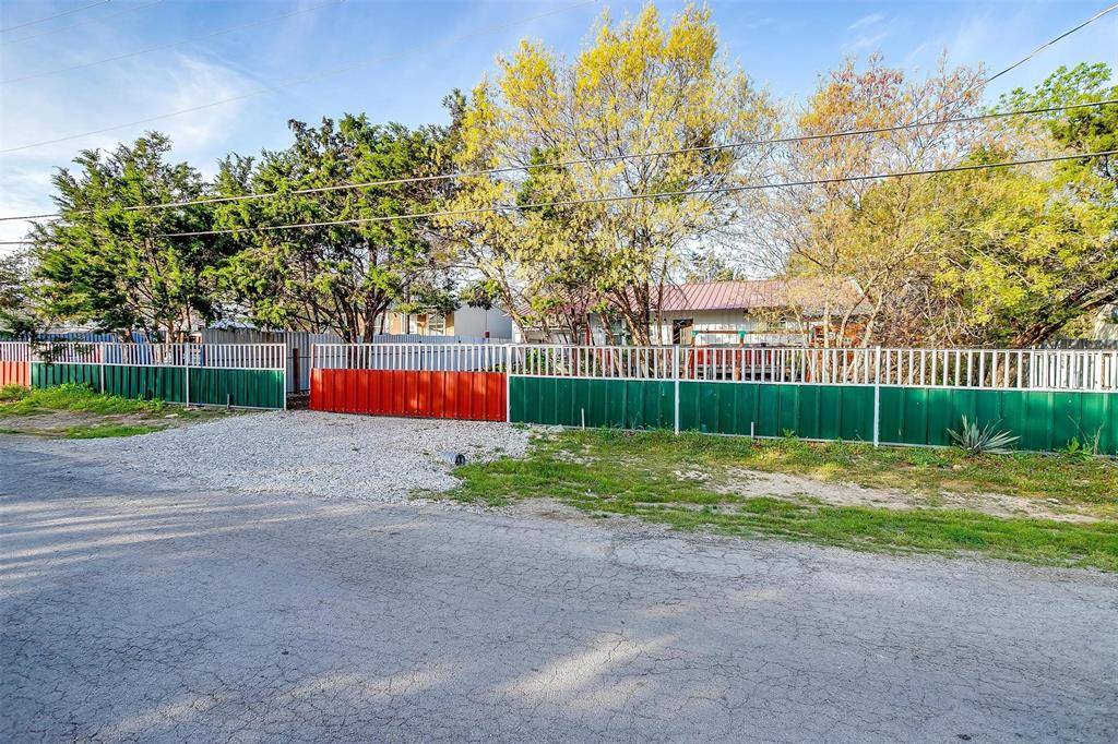 Weatherford, TX 76087,241 Western Lake Drive